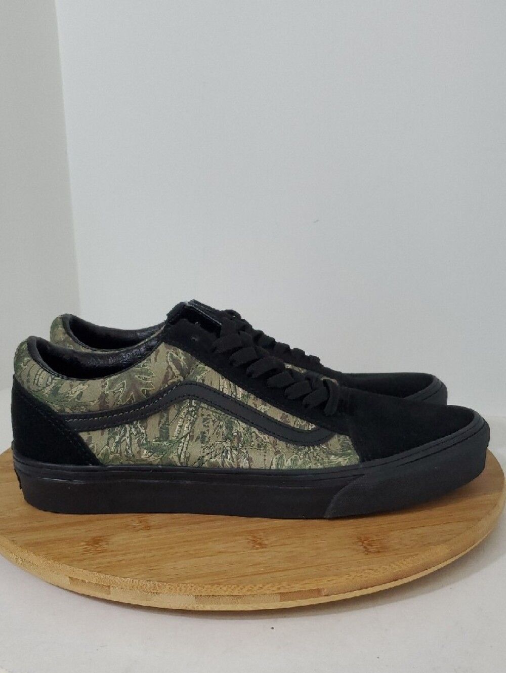 Vans Old Skool Black Camo Sneakers Unisex Men's 9.5/ Women's 11 NIB - Picture 2 of 10
